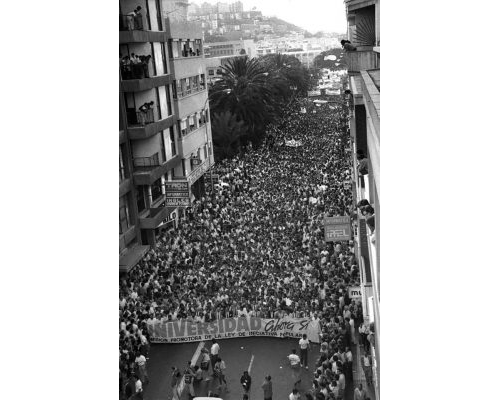 Manifestación 19 de Mayo. Respuesta a una injusticia histórica. 1988 Diario de Las Palmas.